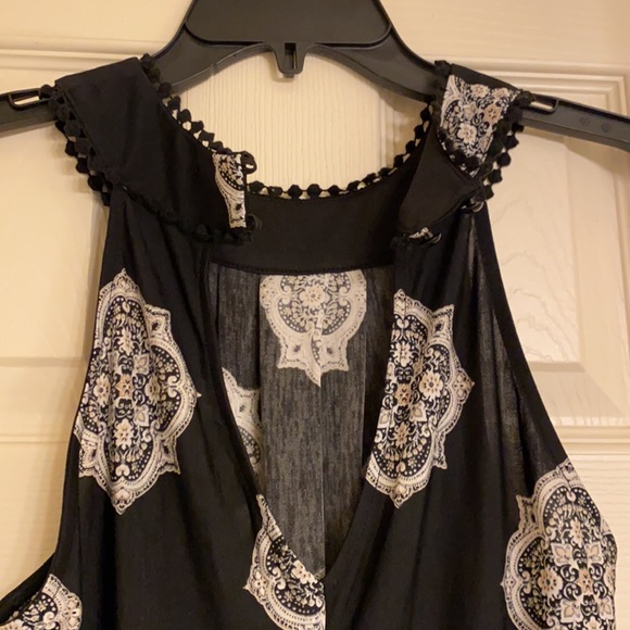 Dress - Picture 4 of 5